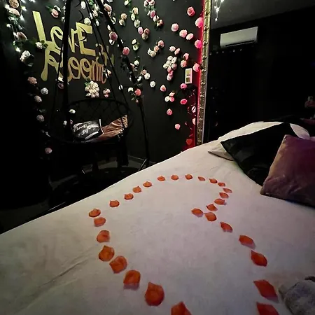 Bed & Breakfast Loveroom34 Montagnac (Herault)