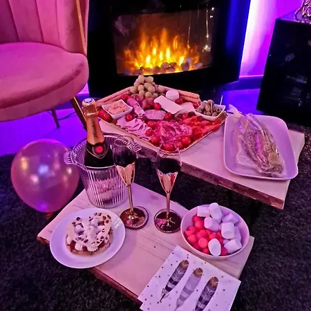 Bed & Breakfast Loveroom34 *